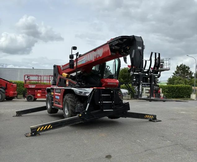 Bras télescopique mobilisé sur les chantiers Joneau Entreprise