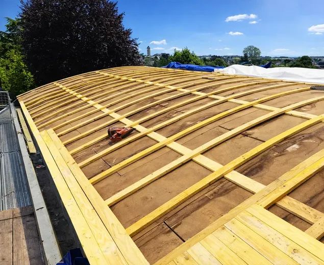 Réalisation d’une charpente pour bâtiment professionnel dans le Loir-et-Cher