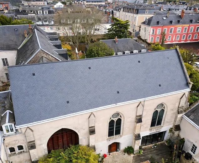 Rénovation de toiture d’un bâtiment historique dans le Loir-et-Cher